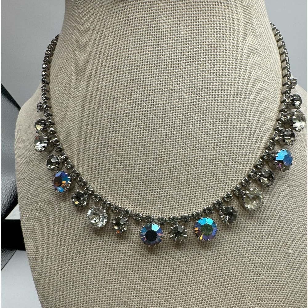 657-Vintage Weiss Borealis Rhinestone Necklace